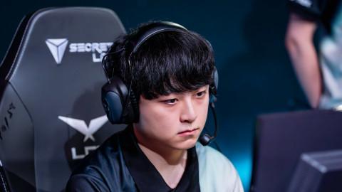 Dplus KIA Defeat BNK FEARX, Set Up Round 2 Clash With T1 for Worlds Spot