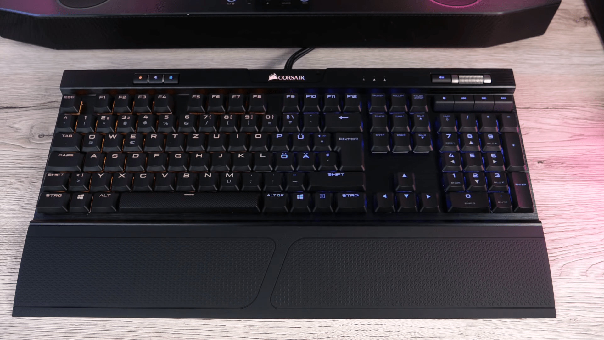 Corsair K70 RGB MK.2 Low-Profile Review: A Blend of Style